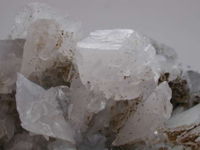 Calcit, Pyrit auf Rhodochrosit Trepca
