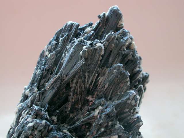 Calcit auf Antimonit Baia Sprie